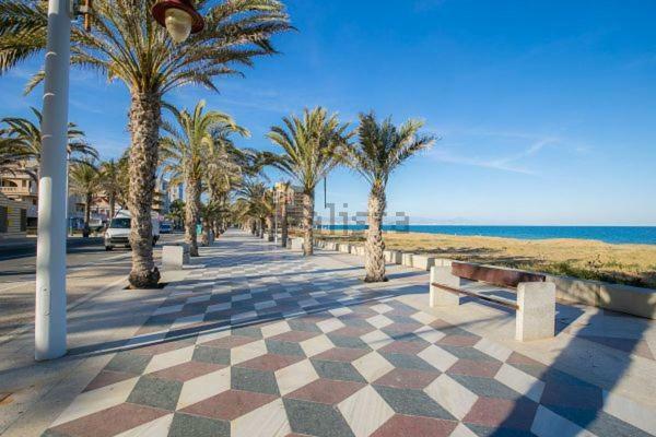 Apartamento Con Terraza 50M2，500M A La Playa Apartman Arenales del Sol Kültér fotó