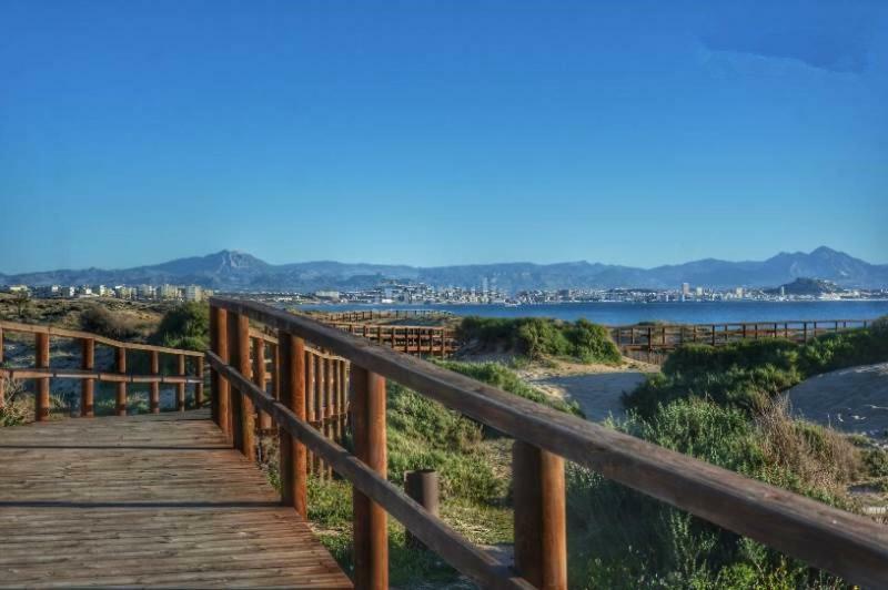 Apartamento Con Terraza 50M2，500M A La Playa Apartman Arenales del Sol Kültér fotó